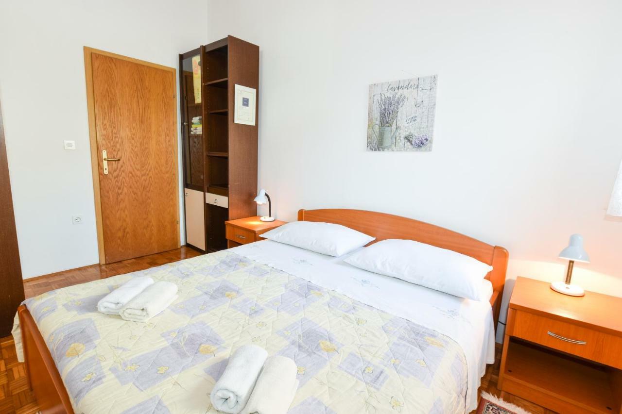 Apartment Darinka Pula Exterior photo